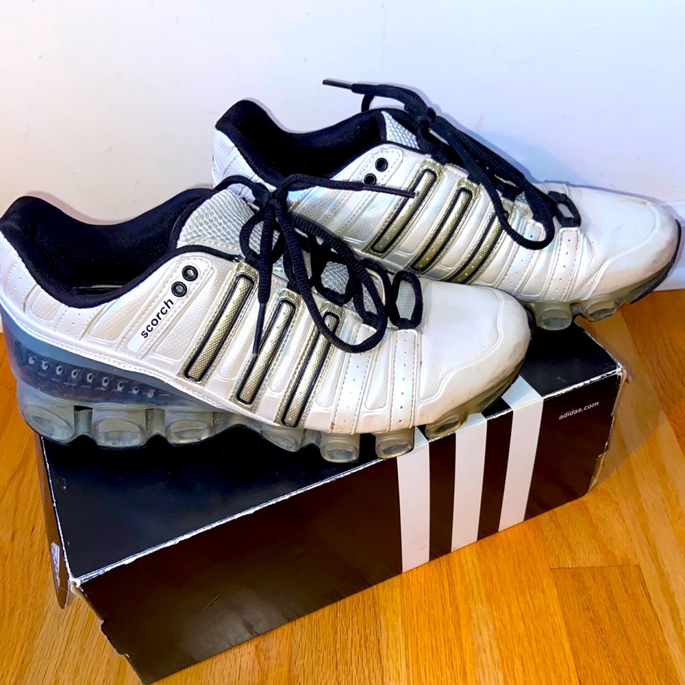 Adidas microbounce+ 9.5 scorch with box